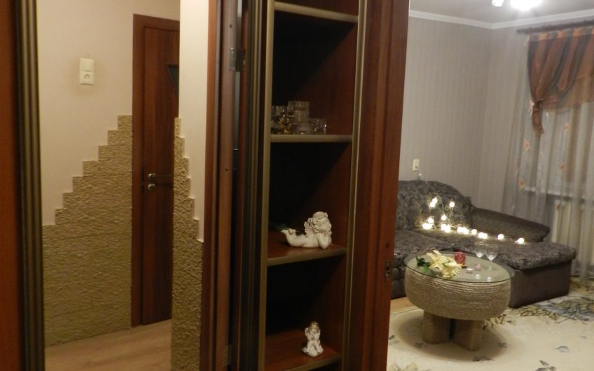 1-комнатная квартира, б-р Космонавтов, 63