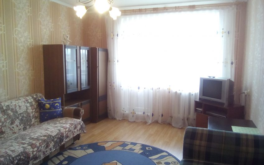 2-комнатная квартира, ул. Горновых, 1