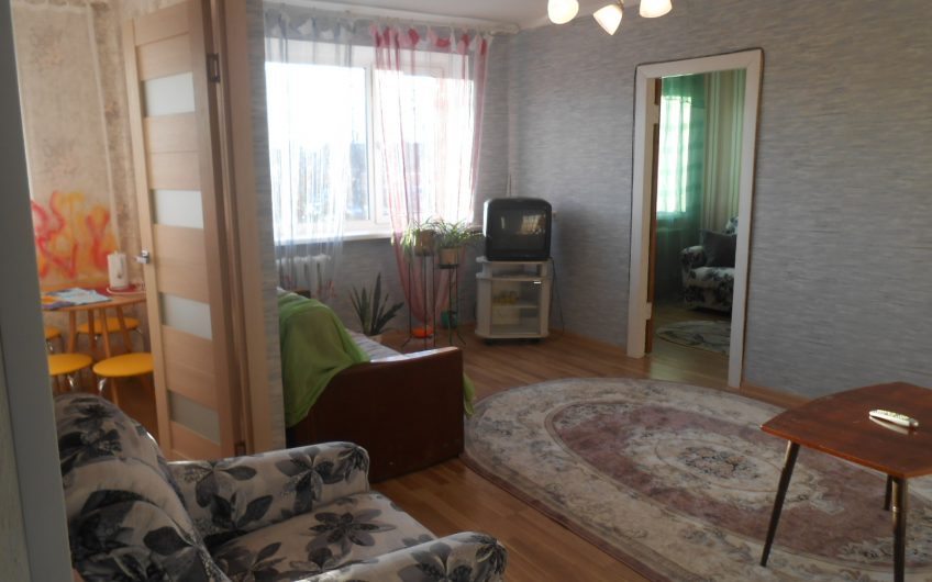 2-комнатная квартира, ул. Космонавтов, 13