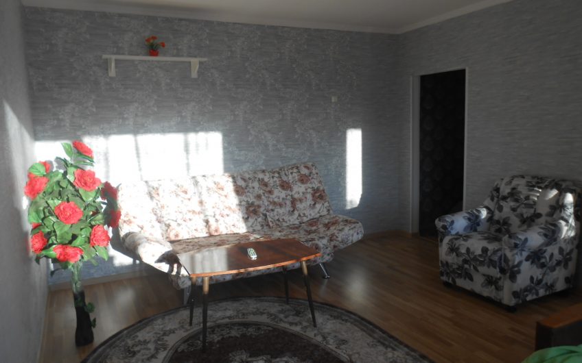 2-комнатная квартира, ул. Космонавтов, 13