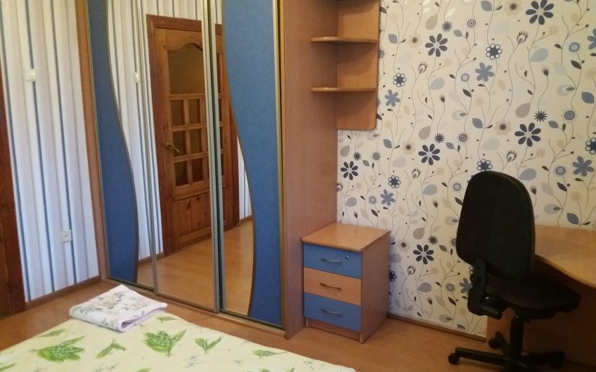 2-комнатная квартира, ул. Дзержинского