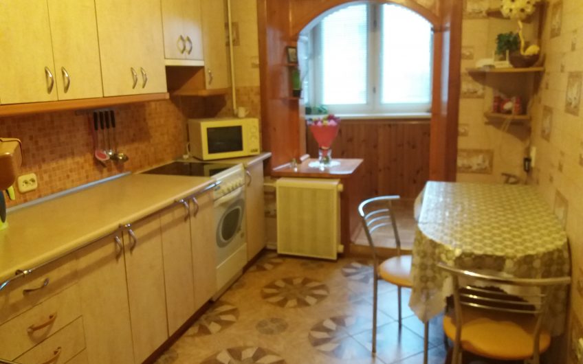 2-комнатная квартира, ул. Дзержинского